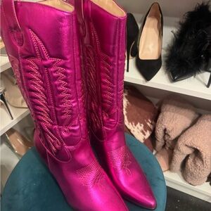 Cape Robbin Metallic Fuchsia Western Knee-High Heeled Boots